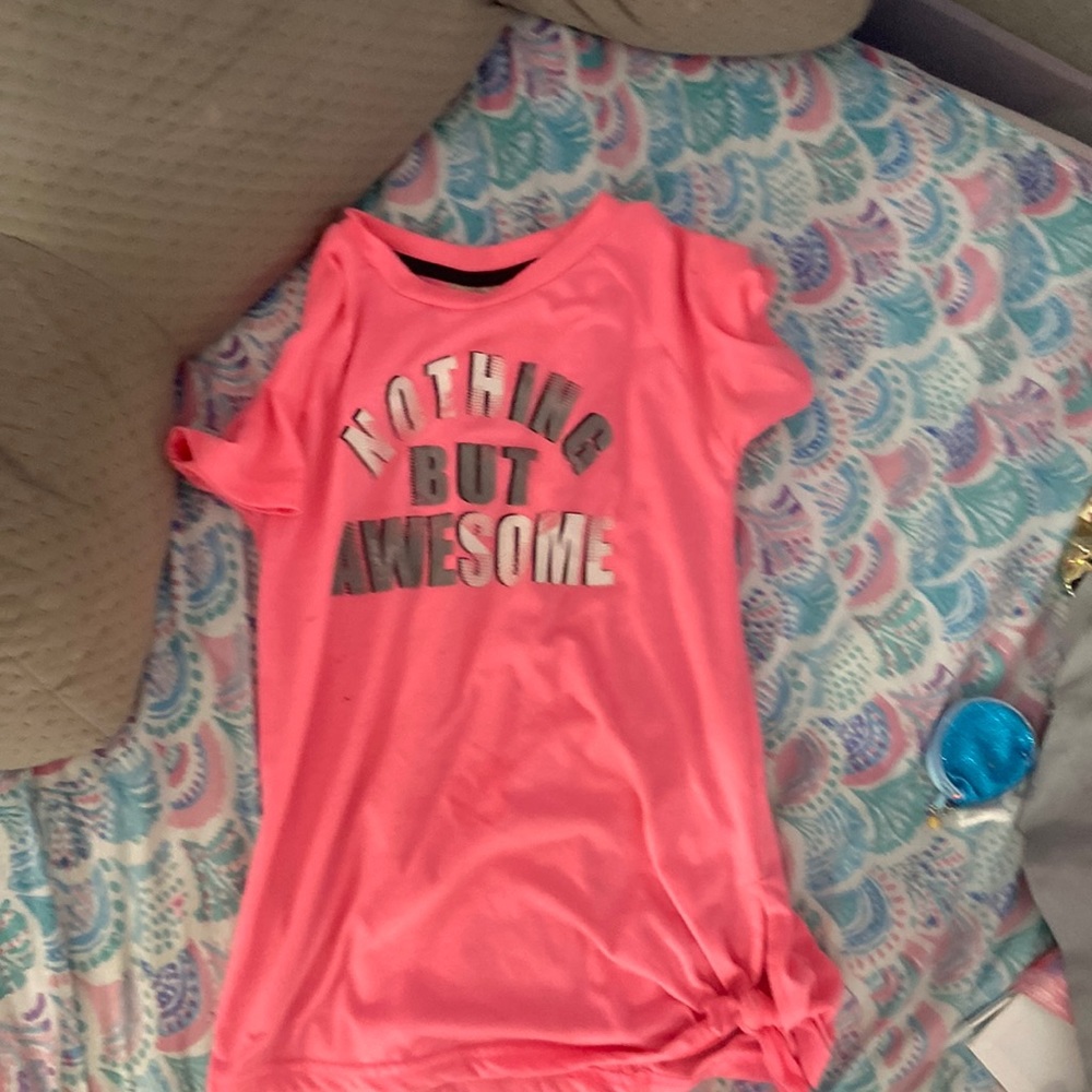 Nothing but awesome like t-shirt short sleaves